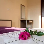 公寓 Complex Apolon 内塞伯尔