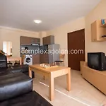 Complex Apolon 公寓 内塞伯尔