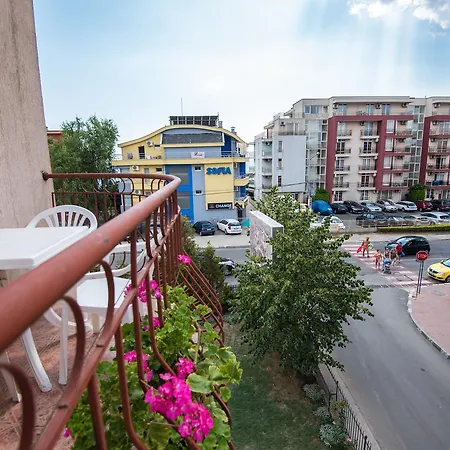 Complex Apolon Apartman *