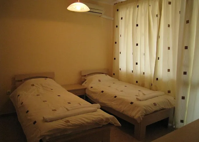 Apartament Complex Apolon *